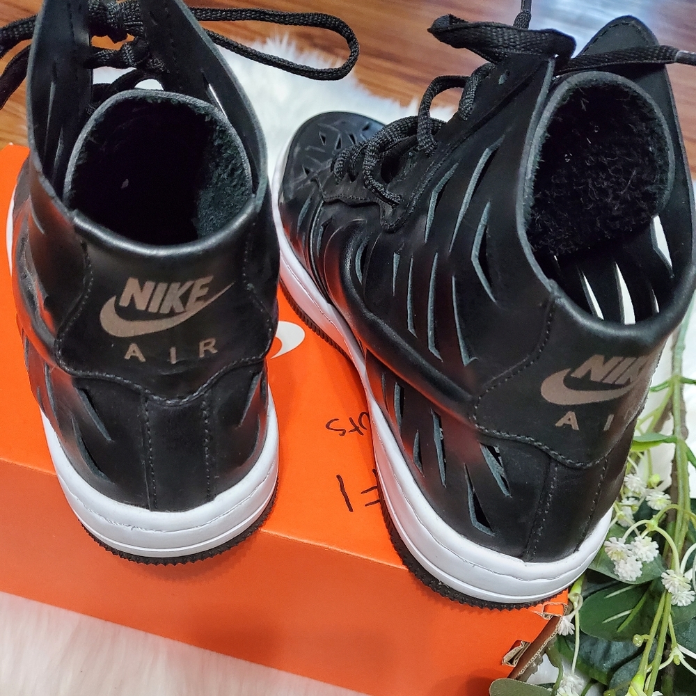 Nike AF1 Ultra Force Mid Joli Black and White - Picture 5 of 7